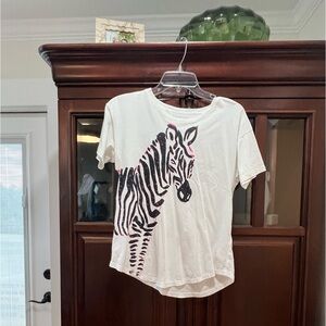 Anthropologie zebra tee; XS: cut pink accent color